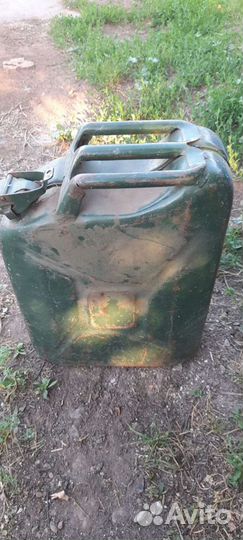 Канистра для бензина 20 л