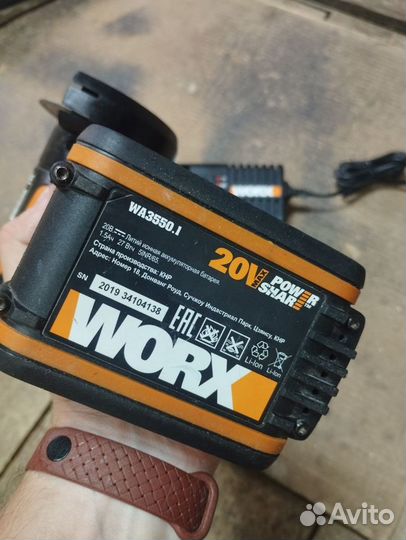 Аккумуляторная болгарка worx wx 801