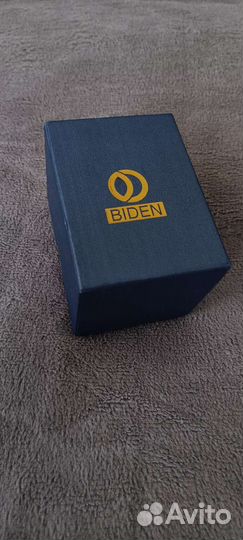 Спортивные водонепроницаемые часы