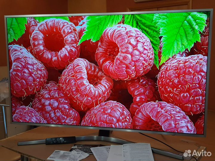 Телевизор Samsung UHD 4K SMART 125см