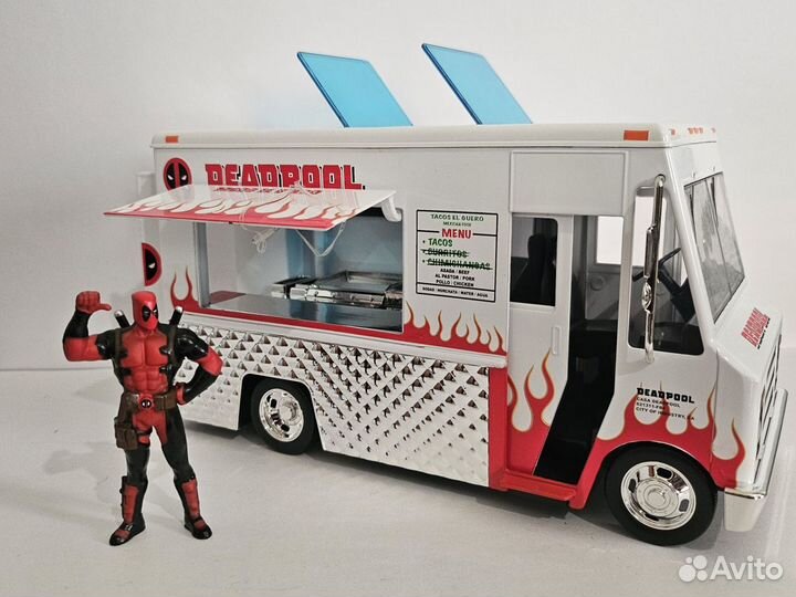 Deadpool Taco Truck модель