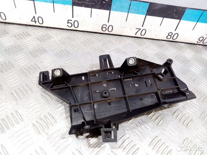 Б/У Кронштейн проводки#004