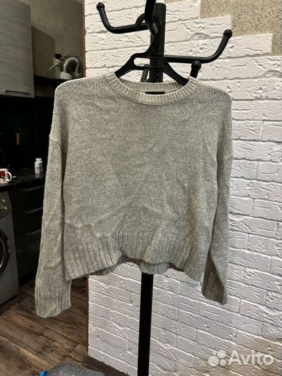 Свитер женский