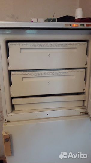 Холодильник Бирюса