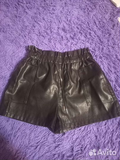 Кожаные шорты