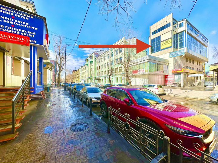 С арендатором.Панорамные окна, от 16.2 м²
