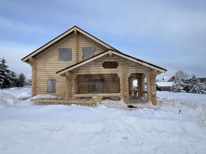 Дом 158 м² на участке 7,4 сот.