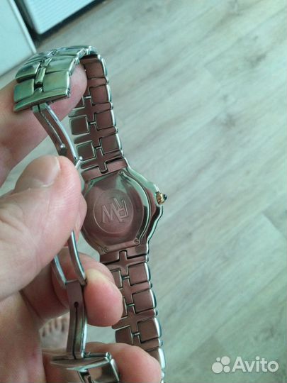 Швейцарские часы