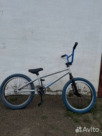 Трюковой велосипед bmx