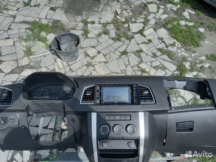 Приборная панель