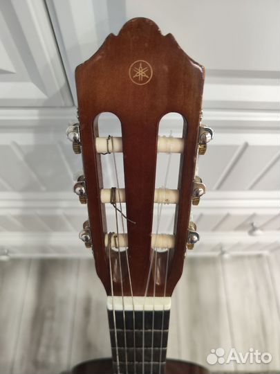 Гитара yamaha cs40