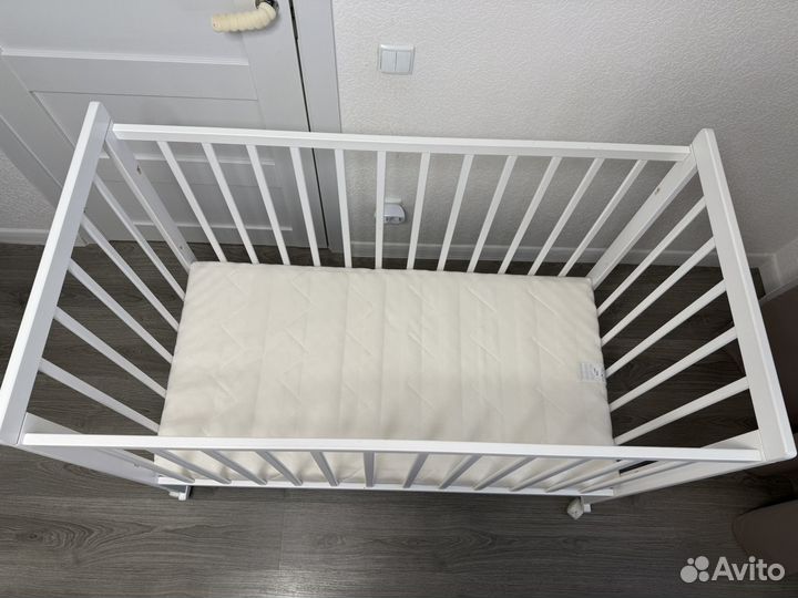 Детская кроватка