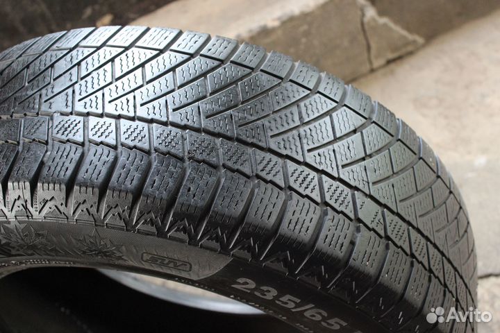 Continental ContiVikingContact 6 235/65 R17 108T