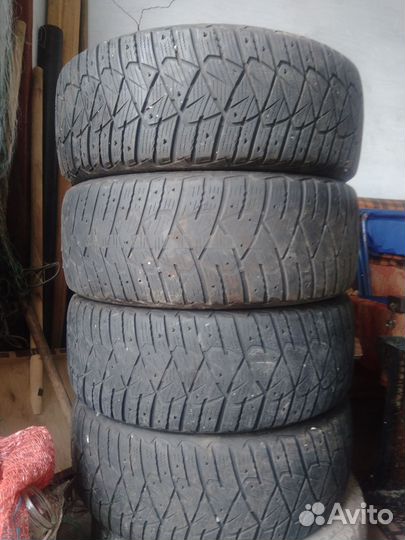 Dunlop Ice Touch 215/55 R17 98