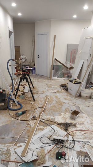 Монтаж межкомнатных дверей