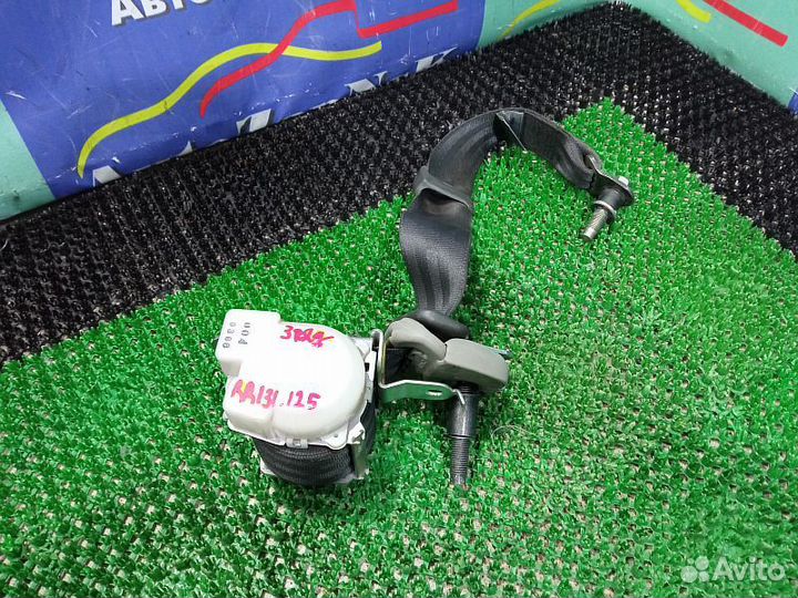 Ремень безопасности задний правый Nissan Pathfinder