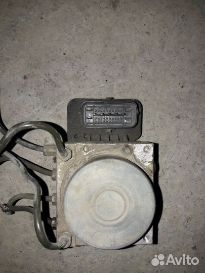 Блок ABS Toyota Corolla E150