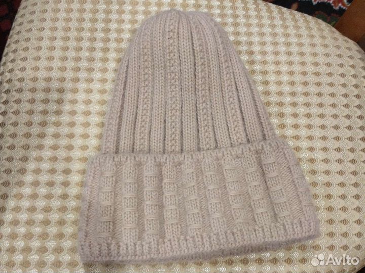 Шапка женская вязаная