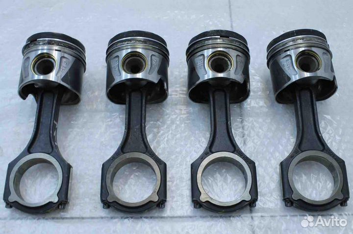 Поршень с шатуном Mercedes OM651 2.2 TDI W166