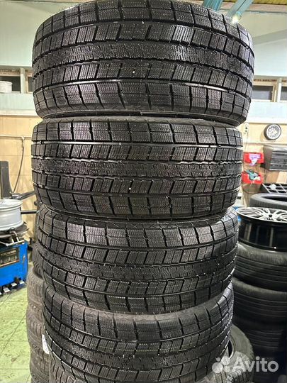 Sunfull SF-686 245/45 R19