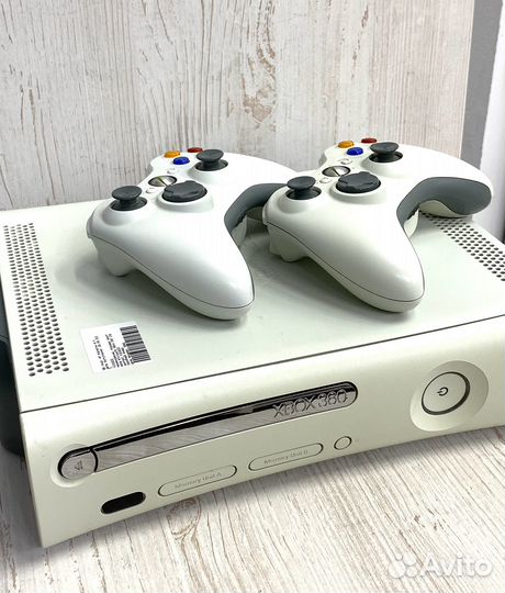 Игровая приставка Microsoft Xbox 360 (прошитая)