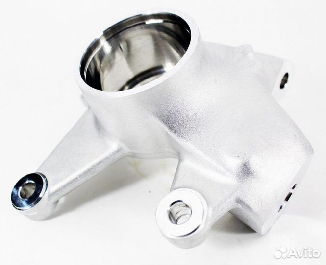 705403308 Поворотный кулак передний правый Can-Am