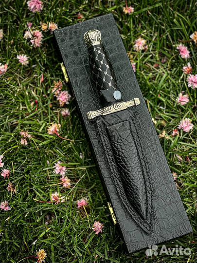 Нож из дамасской стали на подарок