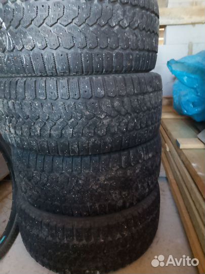 Yokohama Ice Guard IG10 245/45 R19 102Q