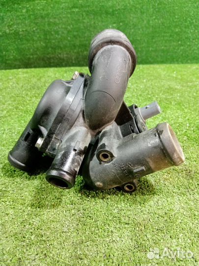 Корпус термостата Volkswagen Touareg 7LA BMV 3.2 Л