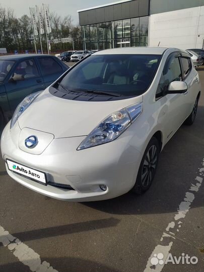 Nissan Leaf 109 л.с. AT, 2015, 108 000 км