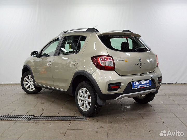 Renault Sandero Stepway 1.6 AT, 2017, 160 000 км