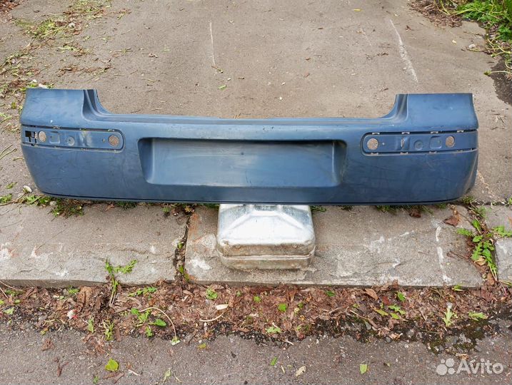 Бампер задний Volkswagen Golf 4 1J6807421 D