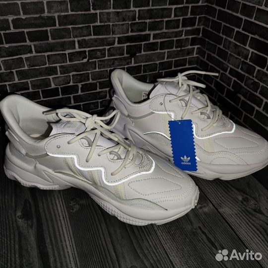 Кроссовки Adidas Ozweego