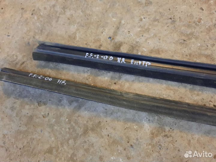 Бархотка задней правой двери Ford Focus 2