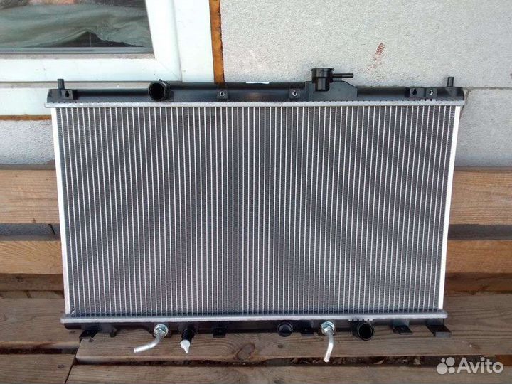 Хонда срв 2 радиатор охлаждения 19010pnlg51