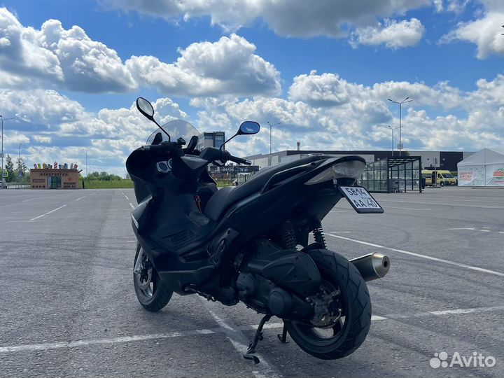 Продается макси скутер gilera nexus 300