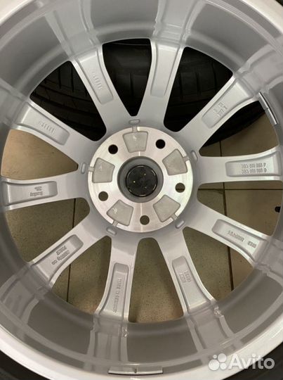 Колеса Шины Pirelli pi zero Bentley GT