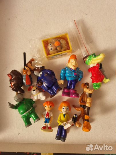 Игрушки из киндера