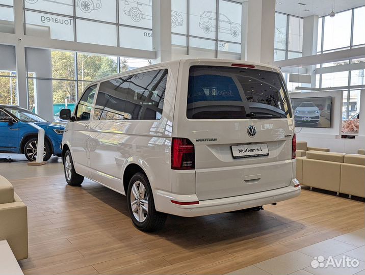 Volkswagen Multivan 2.0 AMT, 2022