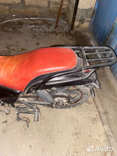 Мопед 125 кубов