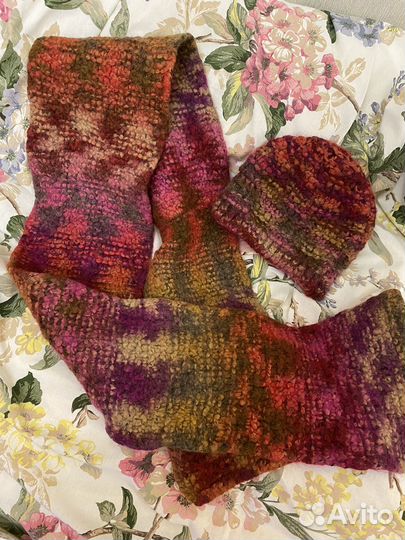 Комплект шерстяные шарф и шапочка