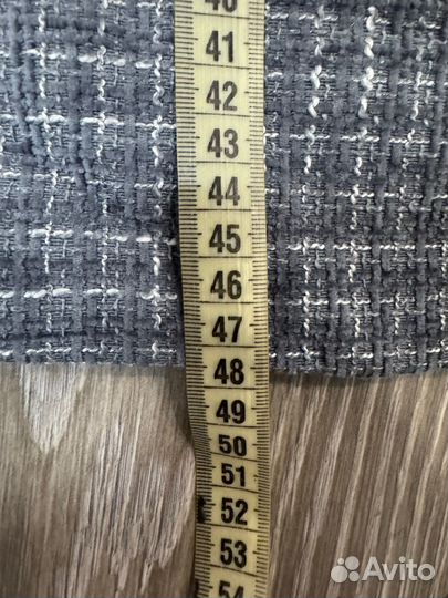 Костюм женский с юбкой твидовый 42-44