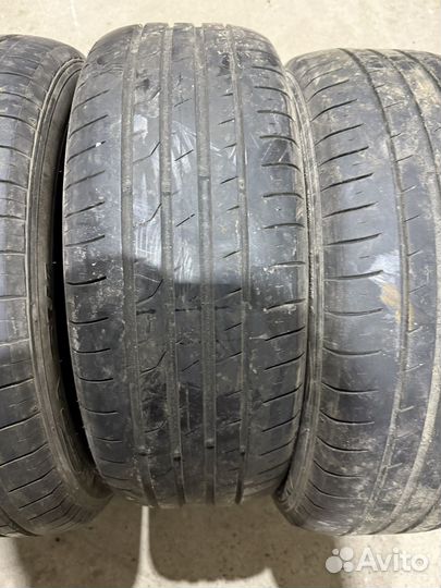 Nexen N'Fera SU1 215/60 R16