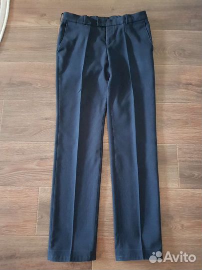 Школьный пиджак с брюками и рубашка