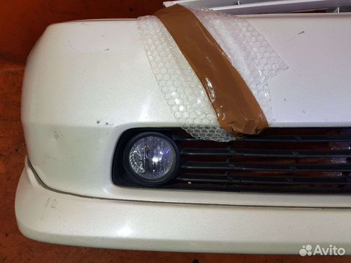 Бампер передний Toyota Prius NHW20