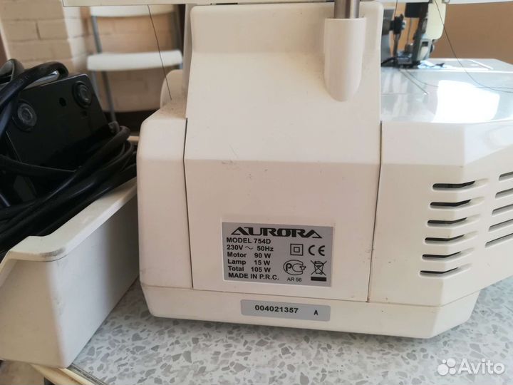 Оверлок Aurora 754D