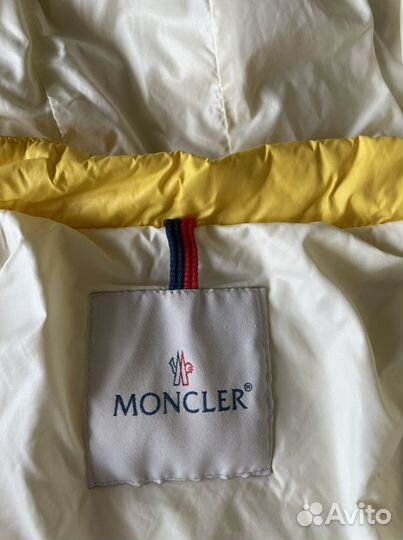 Ветрока moncler