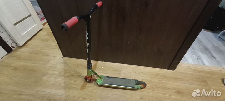 Трюковой самокат