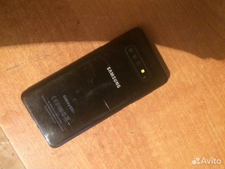 Samsung Galaxy S10+, 8/128 ГБ