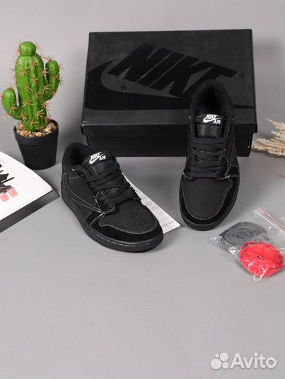 Кроссовки: Nike Air Jordan Low